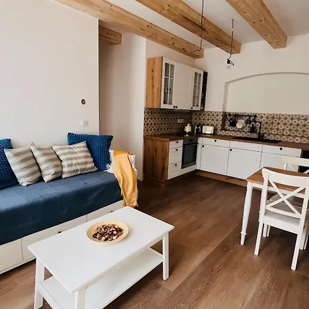 četnická Stanice Mšeno Apartamento *